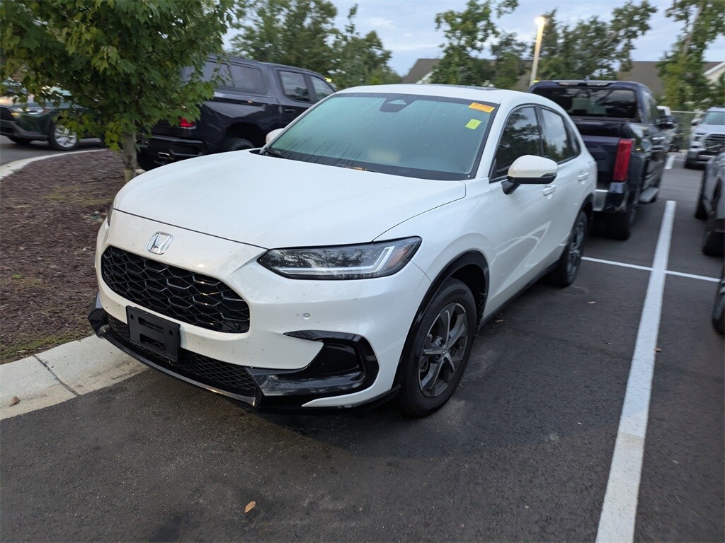 2025 Honda HR-V EX-L photo 3