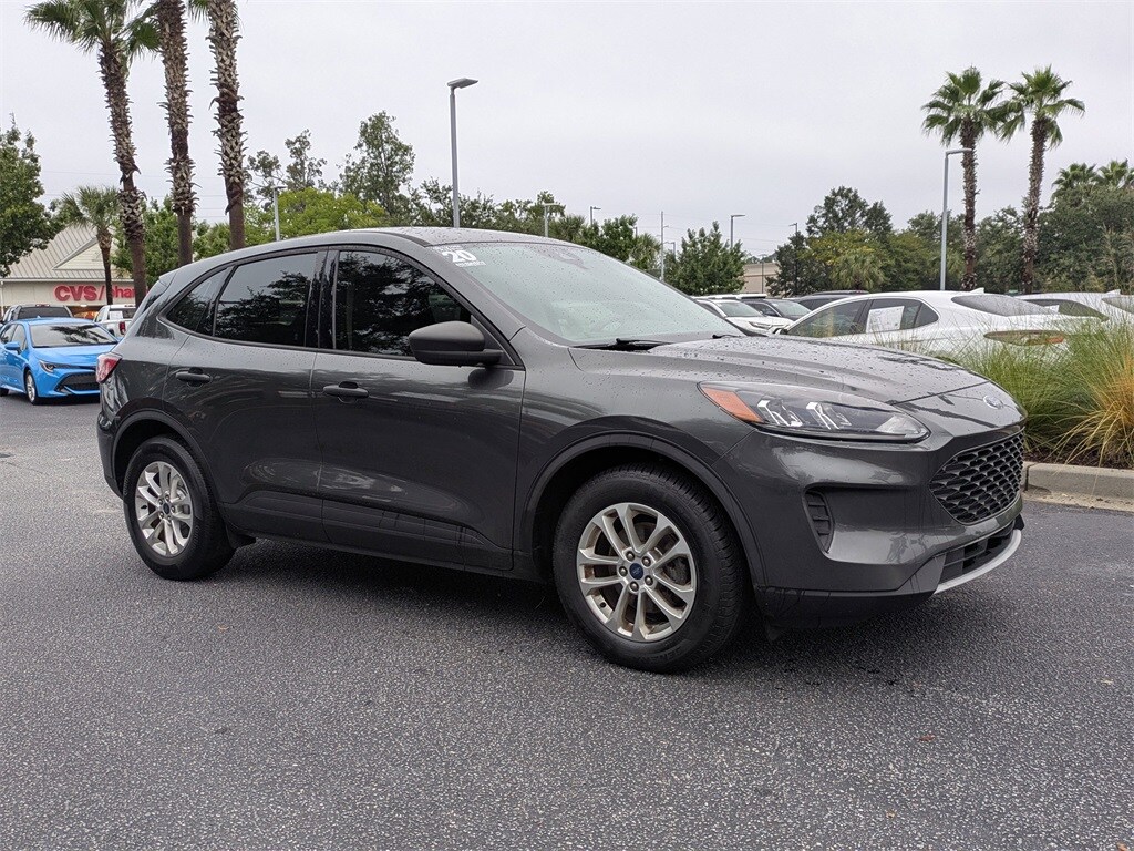 2020 Ford Escape S photo 2