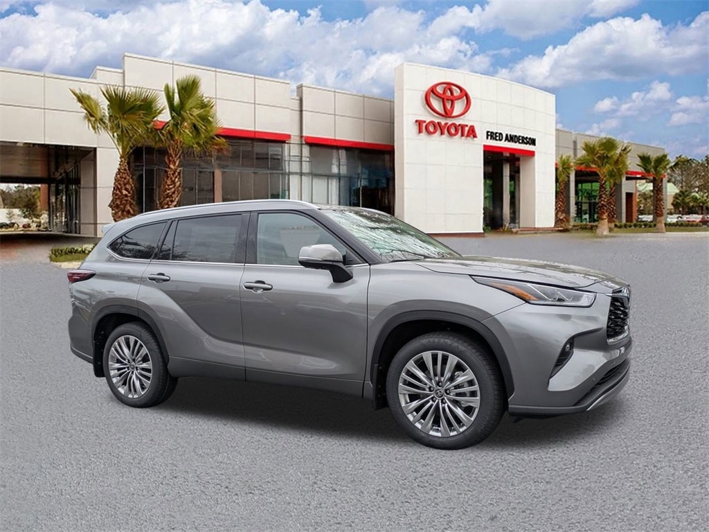 New 2026 Toyota Highlander Platinum SUV