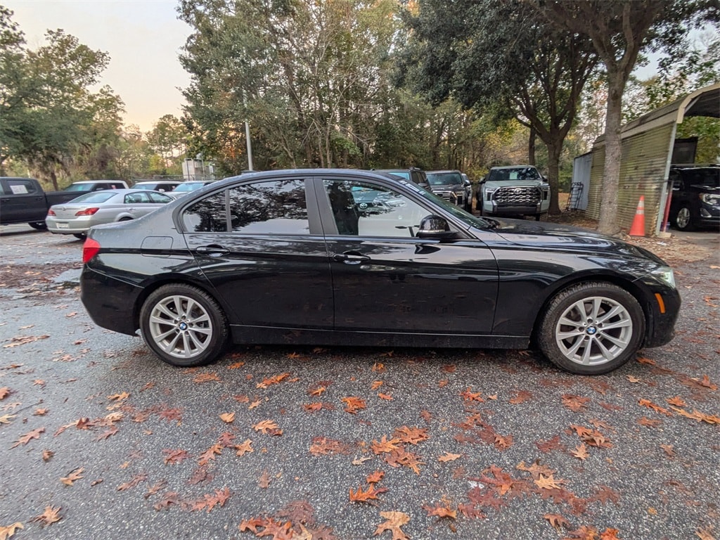 2017 Bmw 320i Sedan photo 3