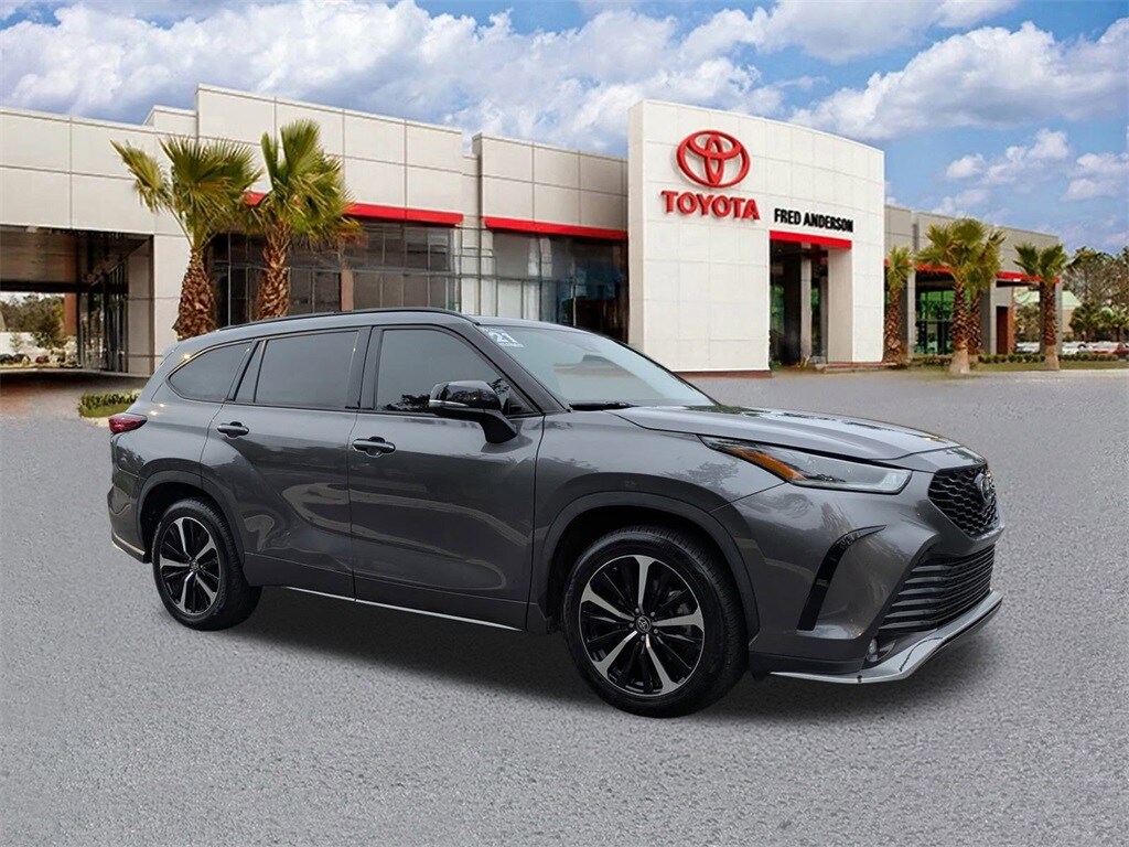 Used 2021 Toyota Highlander XSE SUV