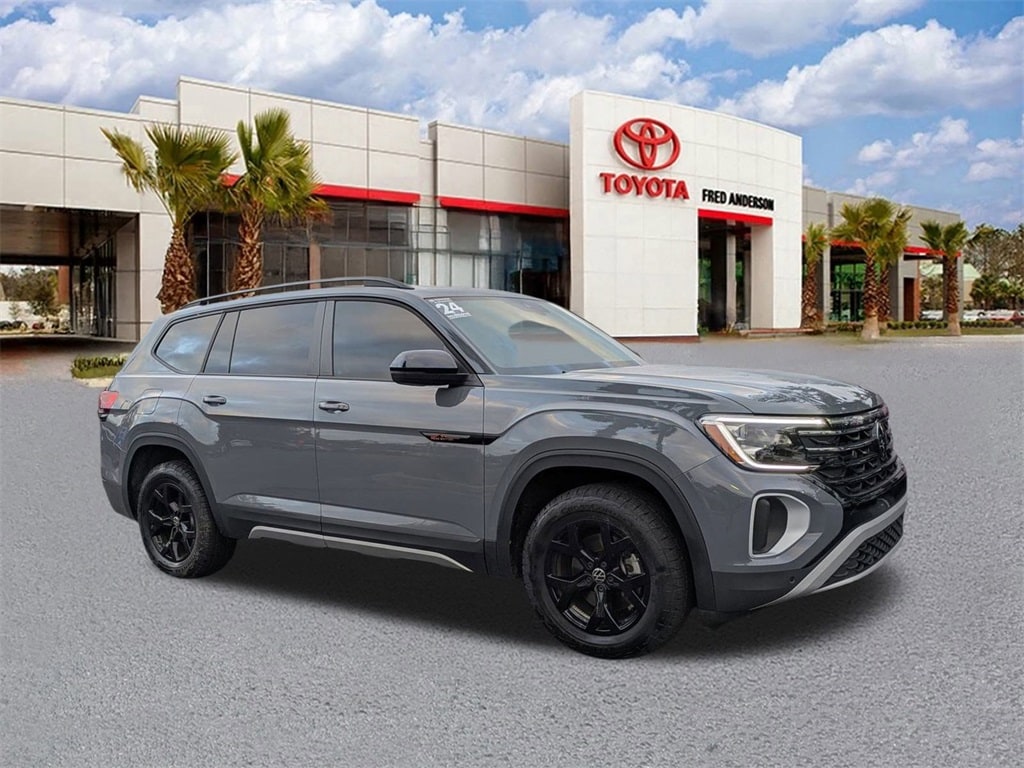 2024 Volkswagen Atlas Atlas Peak Edition's photo