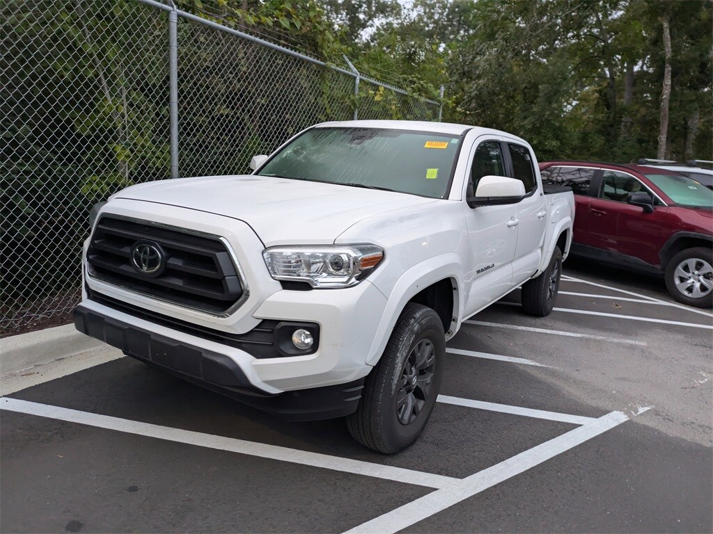 2023 Toyota Tacoma SR5 V6 photo 3