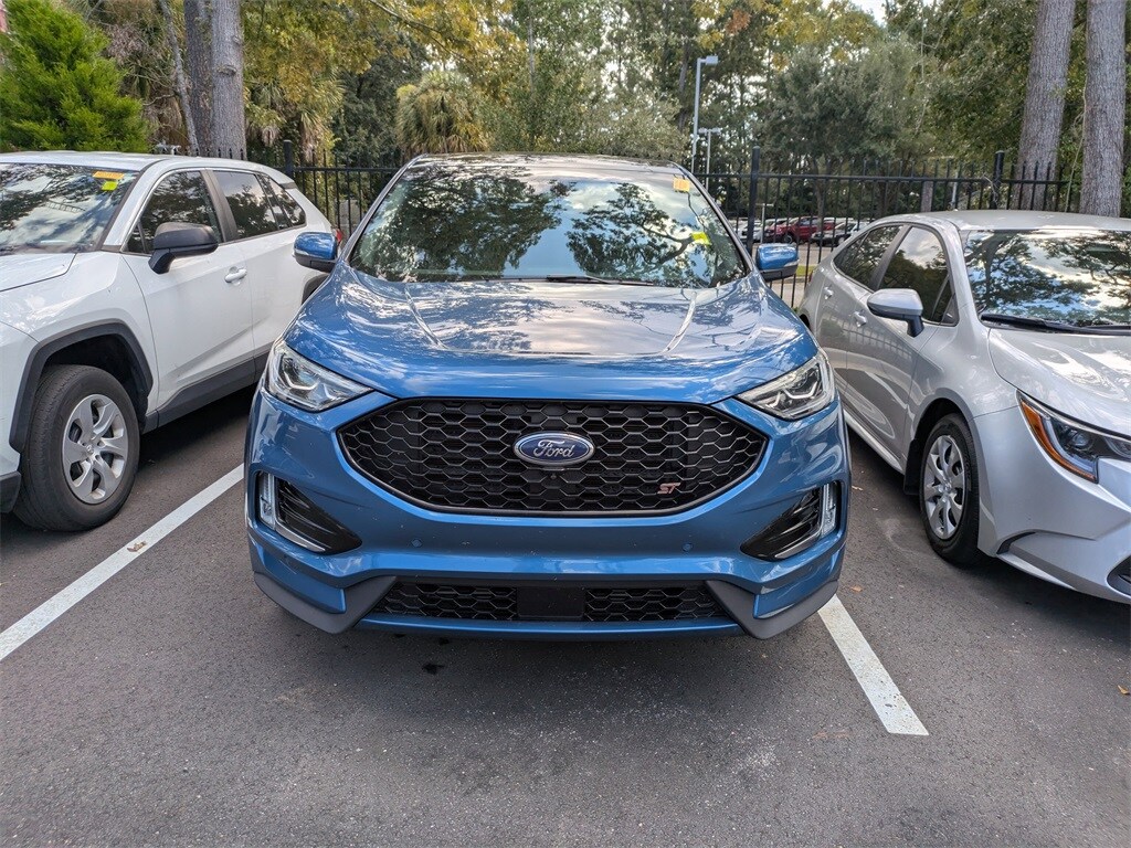 2019 Ford Edge ST photo 2