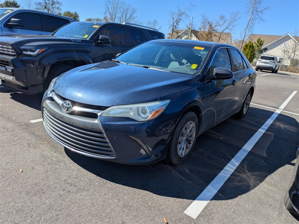 Used 2017 Toyota Camry LE Sedan