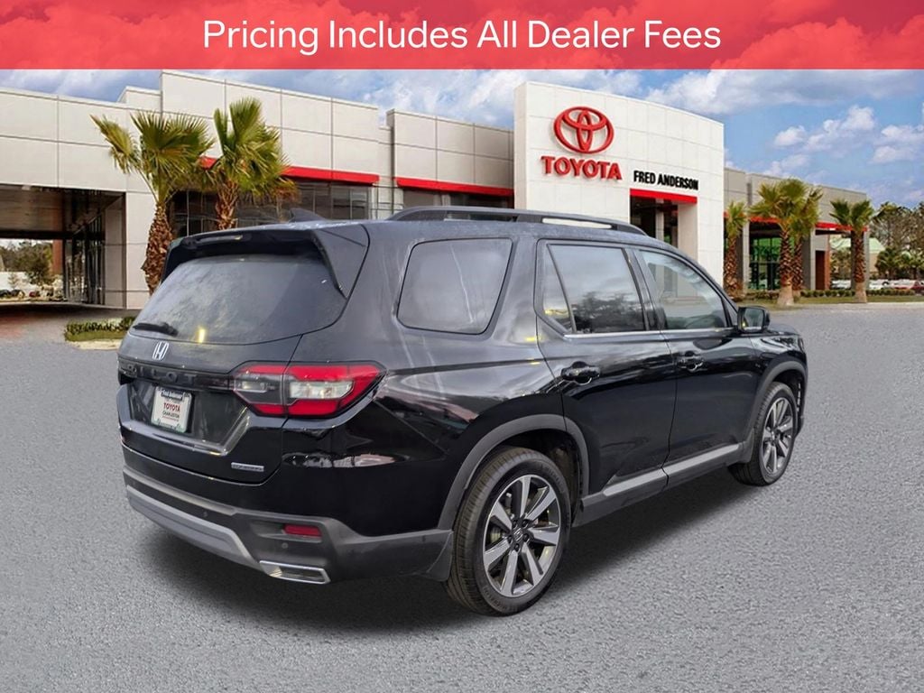 Used 2025 Honda Pilot Touring SUV