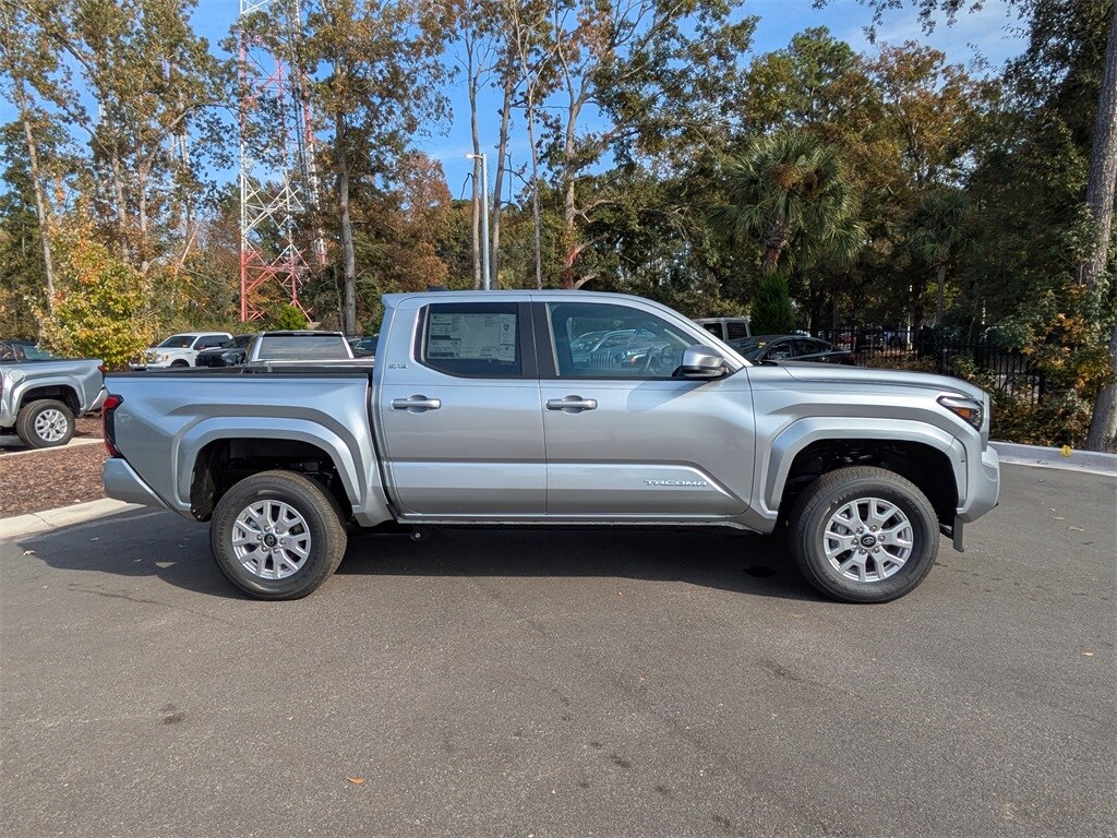 2025 Toyota Tacoma SR5 photo 2