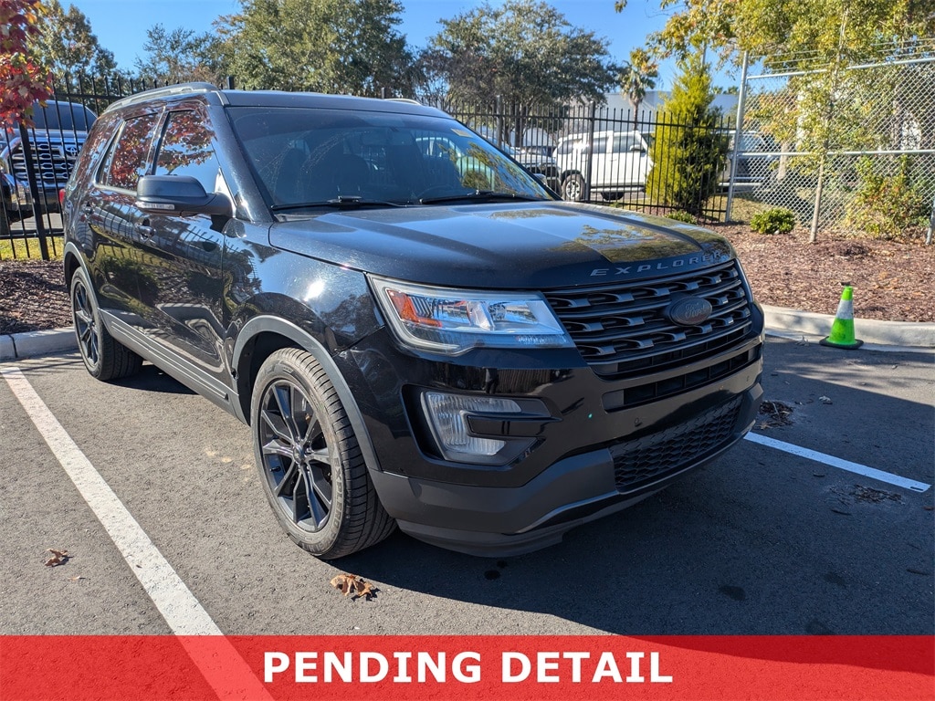Used 2017 Ford Explorer XLT SUV