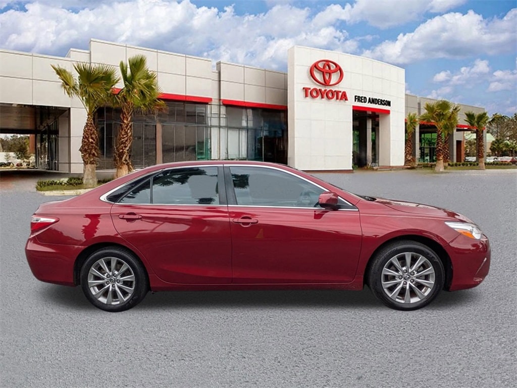 Used 2015 Toyota Camry XLE Sedan