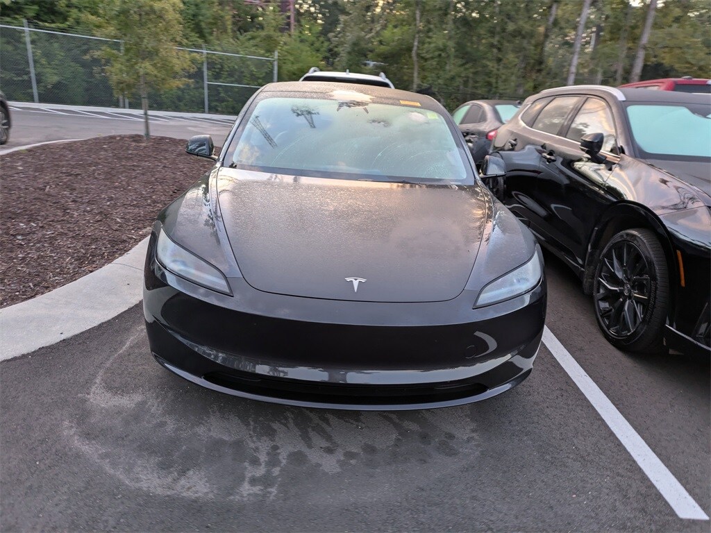 2024 Tesla Model 3 photo 2