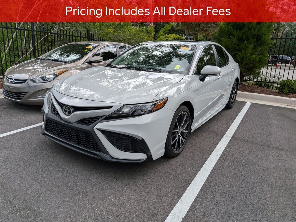 Used 2024 Toyota Camry SE Sedan