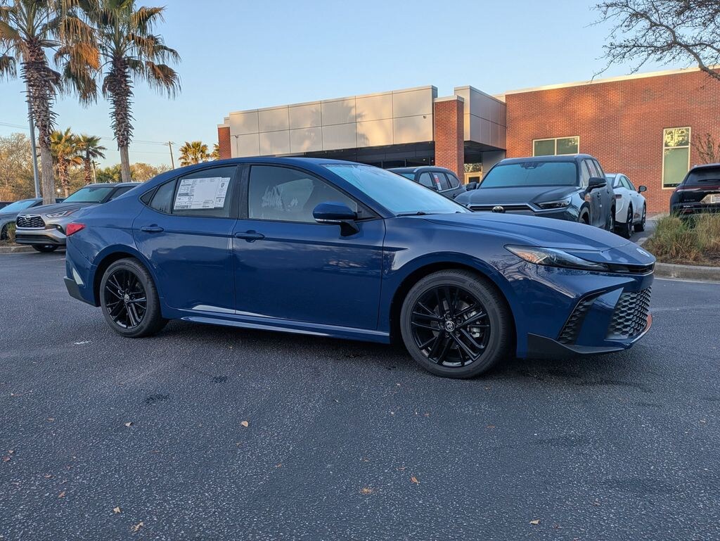 New 2026 Toyota Camry SE Sedan