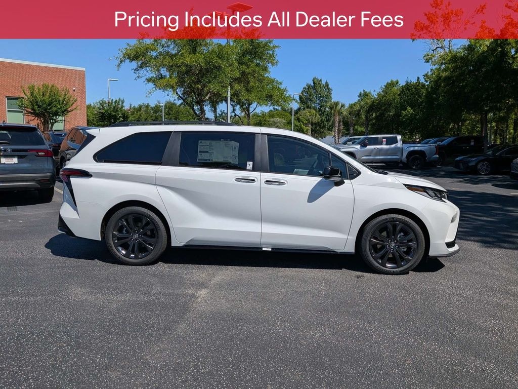 New 2026 Toyota Sienna XSE Van Passenger Van
