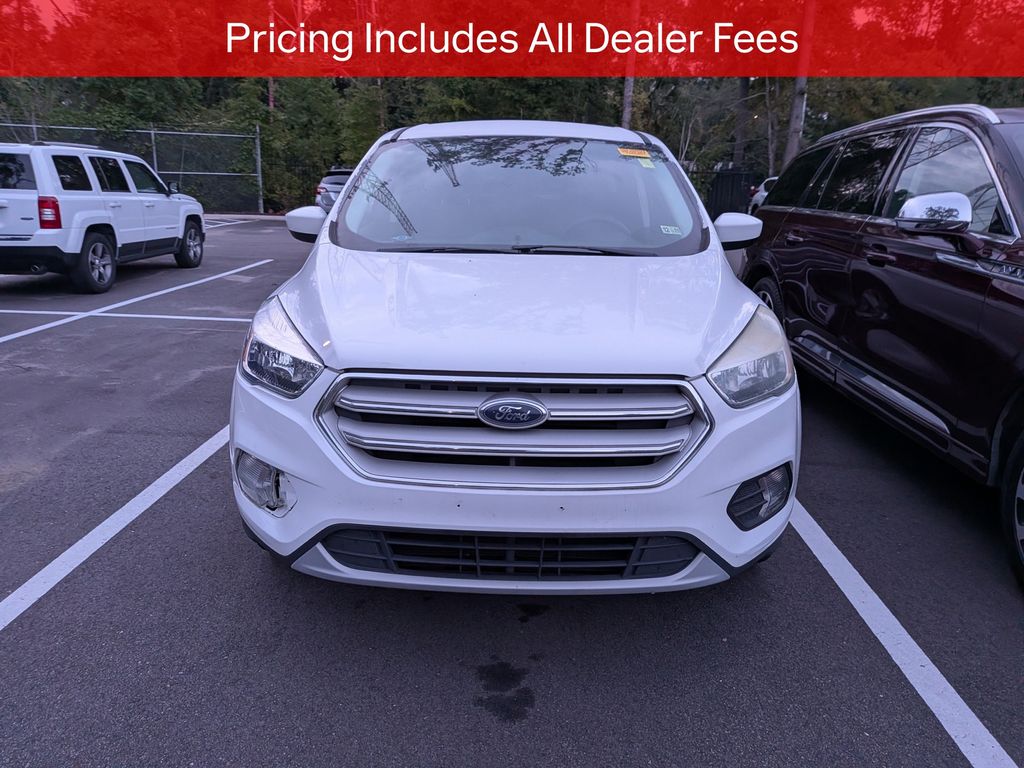 Used 2017 Ford Escape SE with VIN 1FMCU9GD2HUD44315 for sale in Charleston, SC