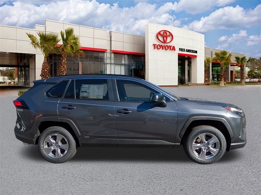 New 2025 Toyota RAV4 Hybrid LE SUV