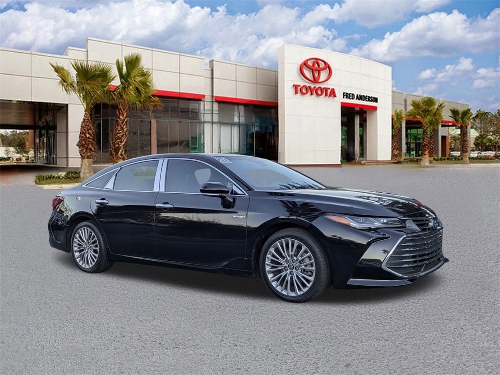 2020 Toyota Avalon Limited's photo