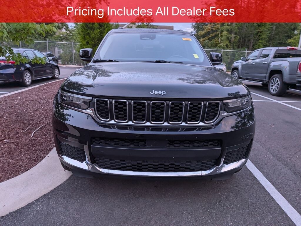 Used 2022 Jeep New Grand Cherokee Laredo SUV