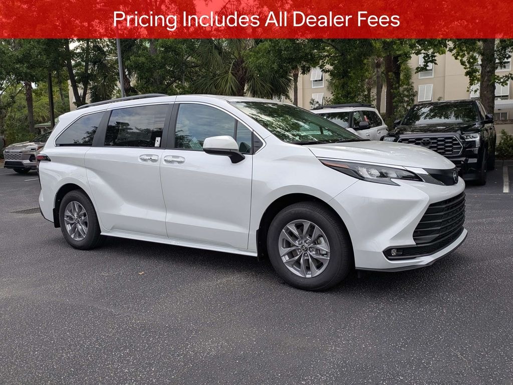 New 2026 Toyota Sienna XLE Van Passenger Van