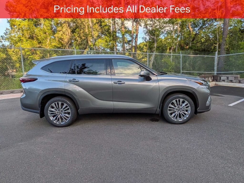 New 2026 Toyota Highlander Platinum SUV