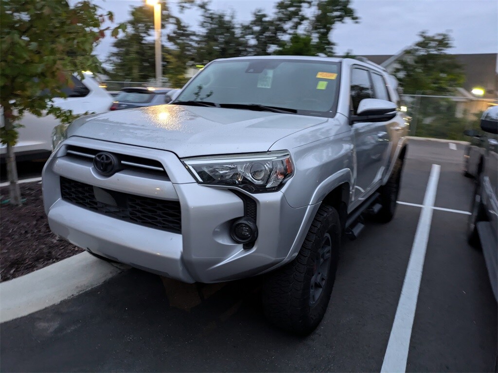 2020 Toyota 4Runner SR5 Premium photo 3