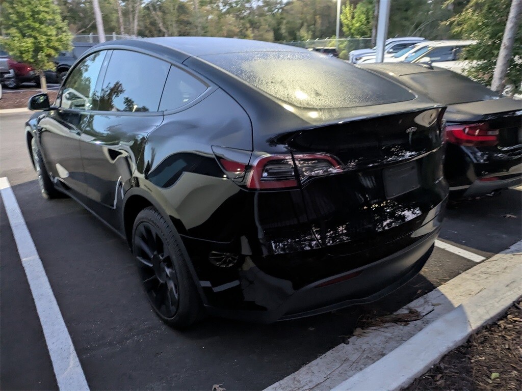 2022 Tesla Model Y Long Range photo 4