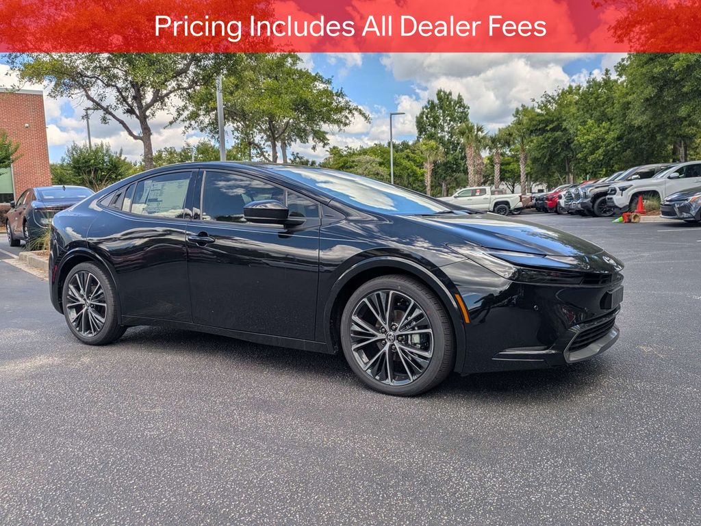 2026 Toyota Prius XLE FWD's photo