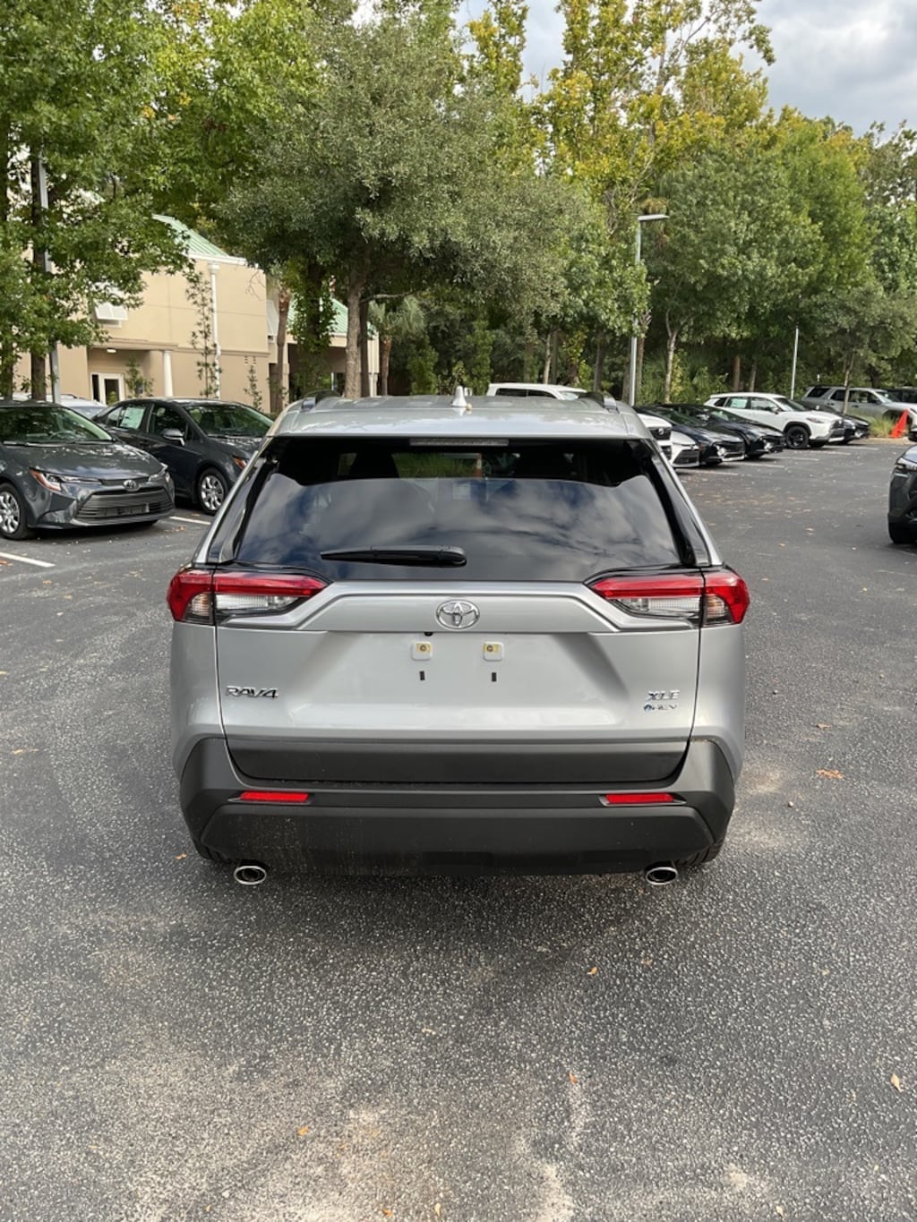 New 2025 Toyota RAV4 Hybrid XLE SUV