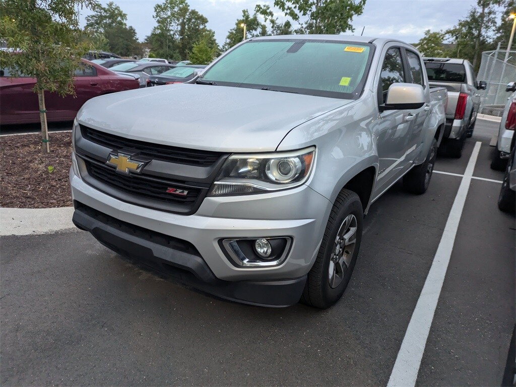 2017 Chevrolet Colorado Z71 photo 2