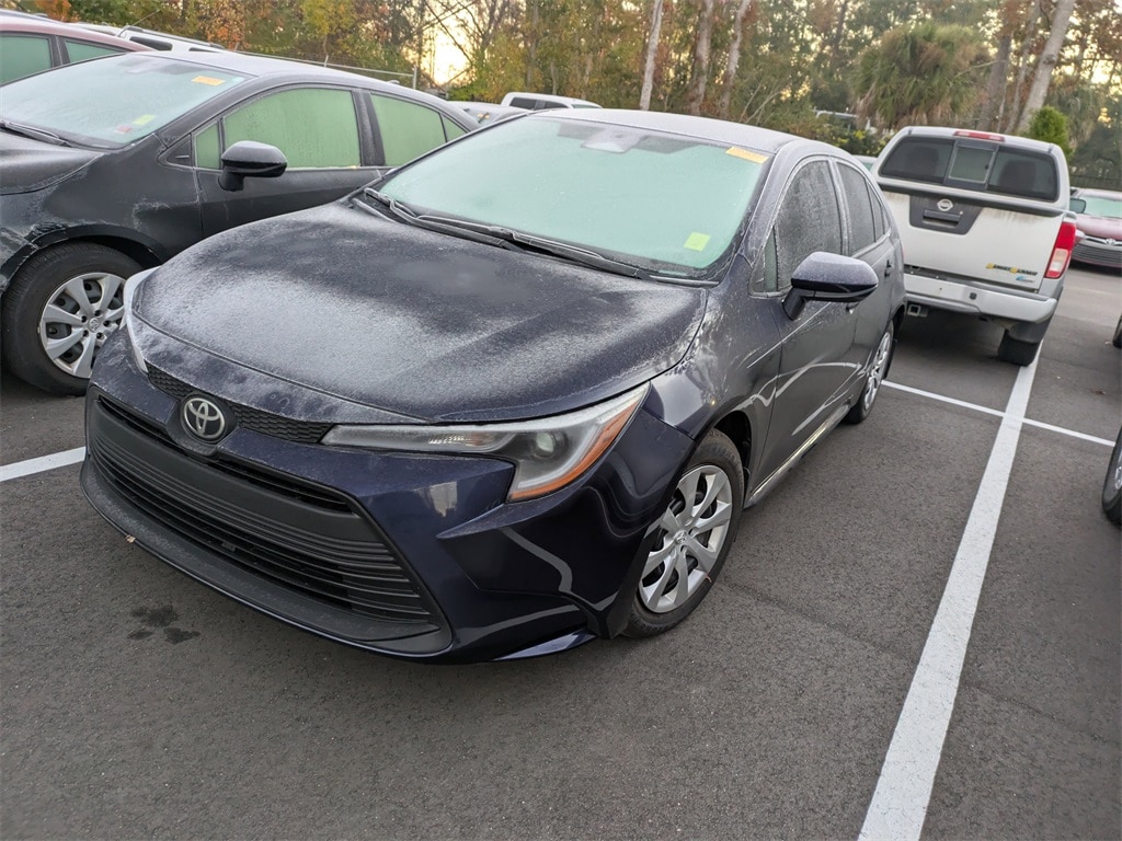 Used 2025 Toyota Corolla LE Sedan