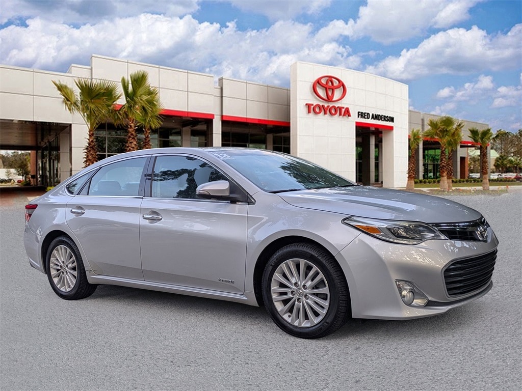 2013 Toyota Avalon Hybrid Sedan 
