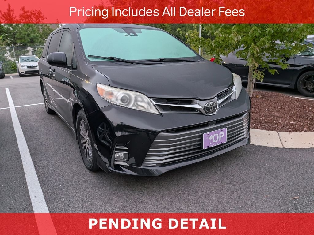 Used 2020 Toyota Sienna XLE Premium Minivan/Van