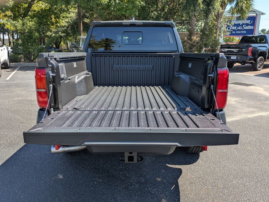 2025 Toyota Tacoma TRD Off Road - Photo 14