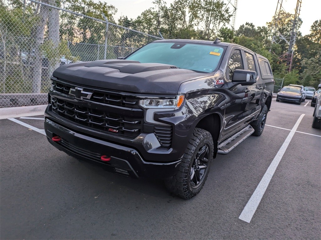 2022 Chevrolet Silverado 1500 LT Trail Boss photo 3