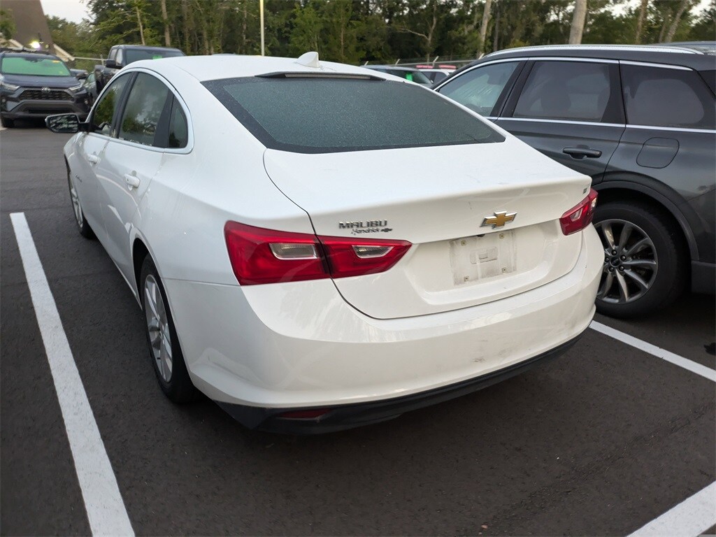 2018 Chevrolet Malibu 1LT photo 3
