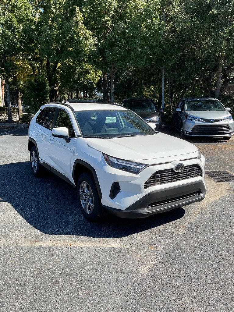 2025 Toyota RAV4 Hybrid SUV 
