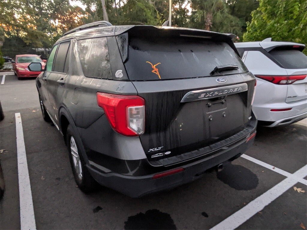 2020 Ford Explorer XLT photo 2