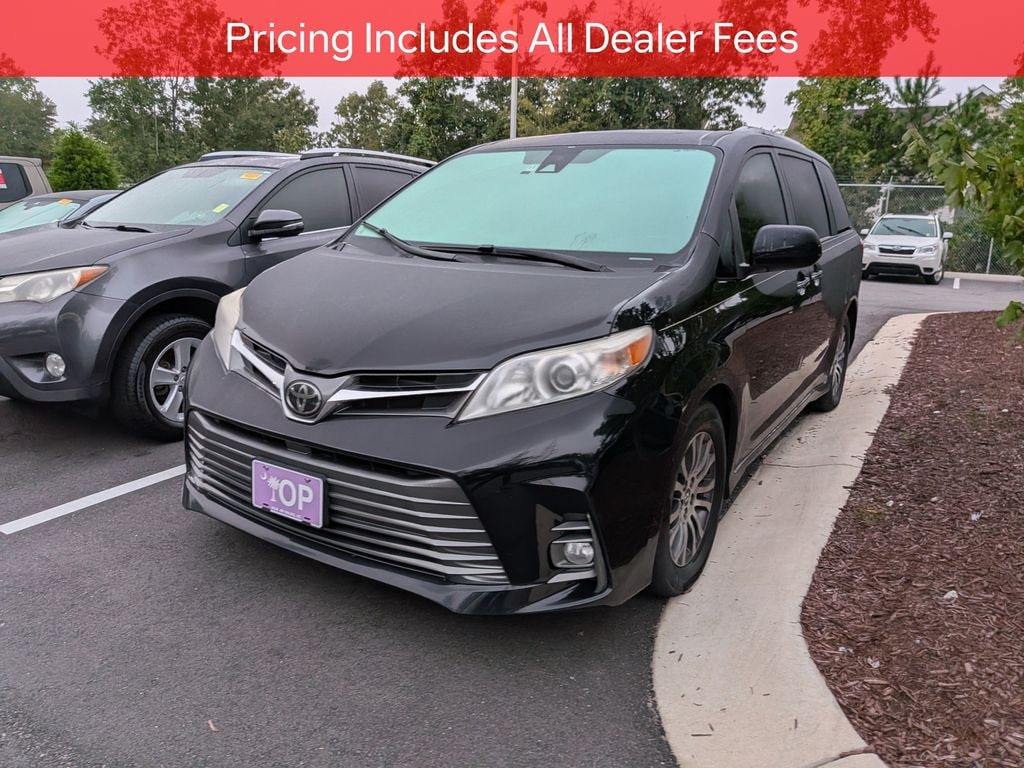 Used 2020 Toyota Sienna XLE Premium Minivan/Van