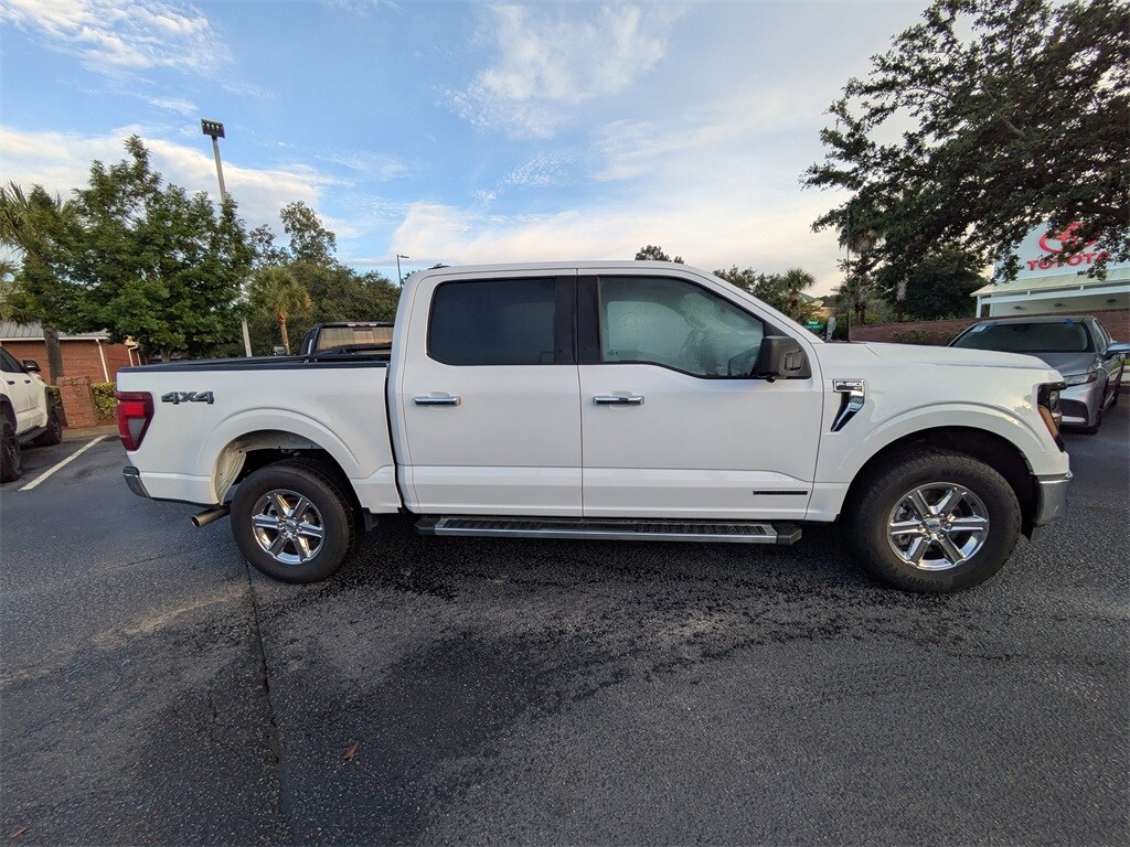 2024 Ford F-150 XLT photo 2