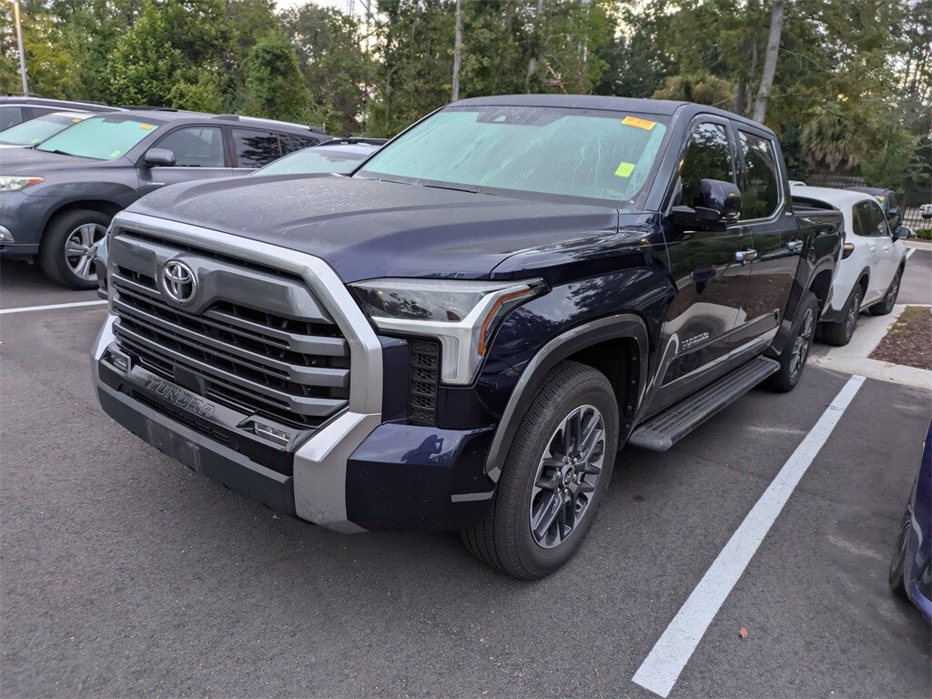 2023 Toyota Tundra Limited photo 2