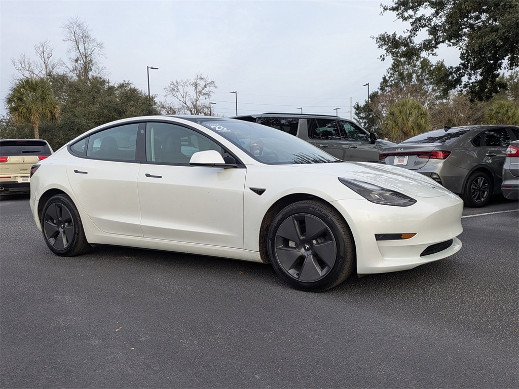 2023 Tesla Model 3 Base's photo