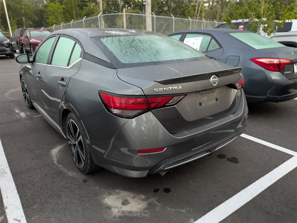 2021 Nissan Sentra SR photo 4