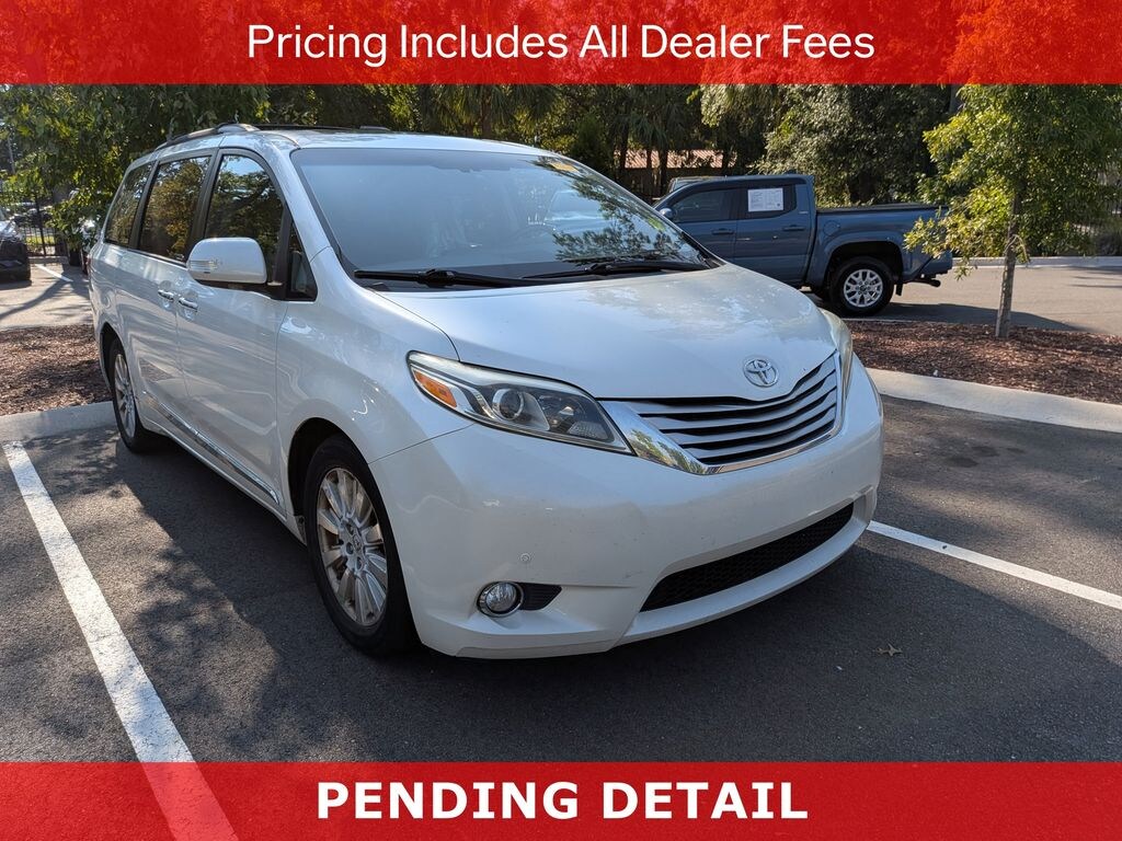 Used 2015 Toyota Sienna Limited Premium Minivan/Van