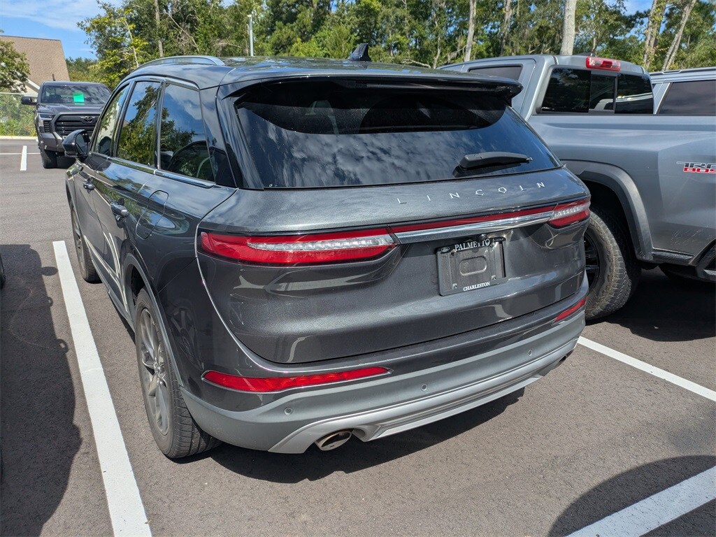 2020 Lincoln Corsair Standard photo 4