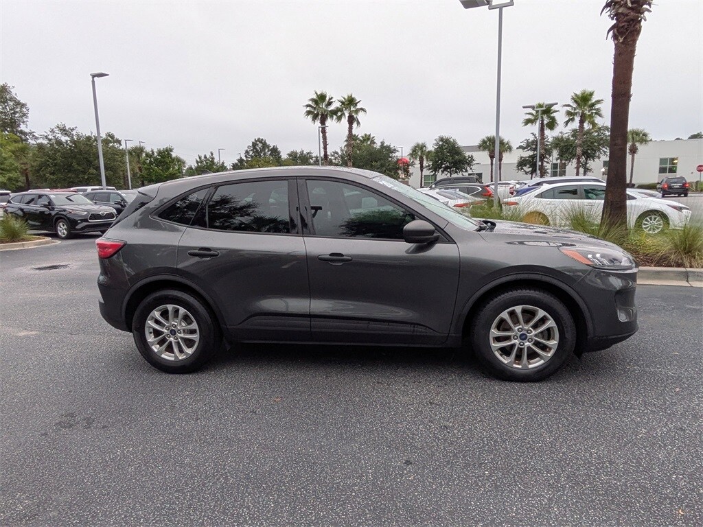 2020 Ford Escape S photo 3