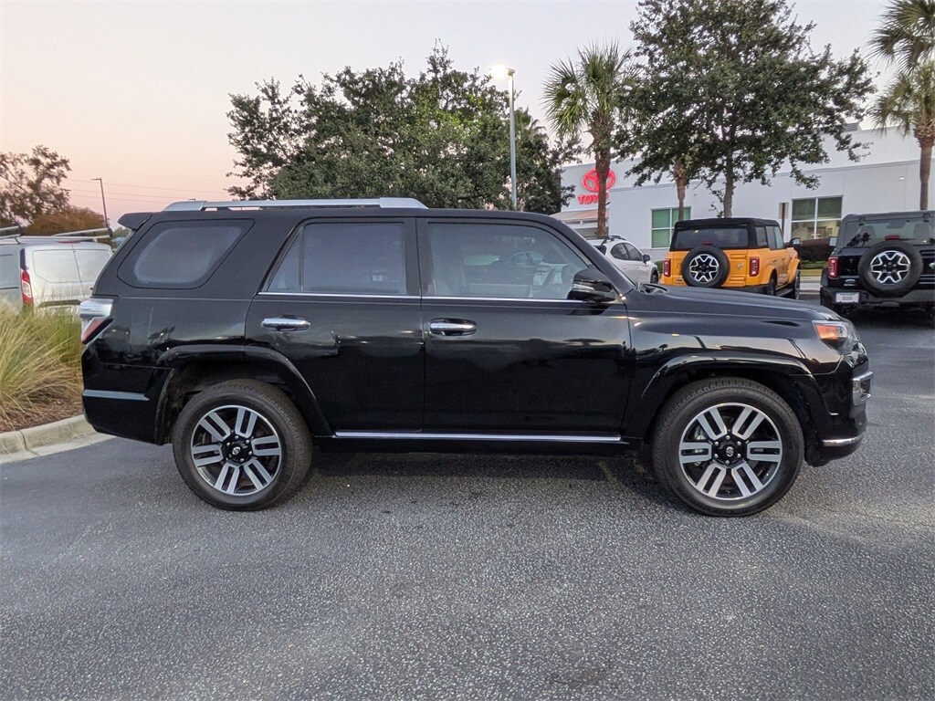 2023 Toyota 4Runner Limited photo 3