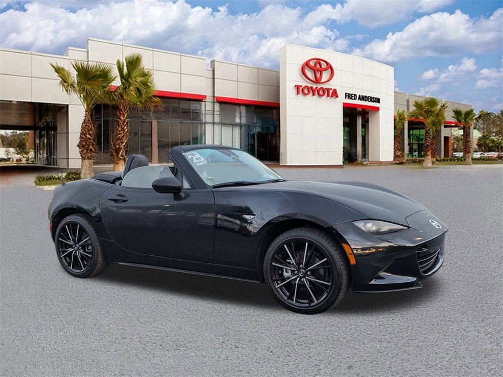 2025 Mazda MX-5 Miata Grand Touring's photo
