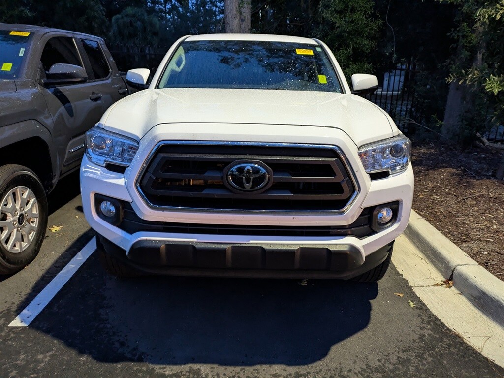 2023 Toyota Tacoma SR5 photo 2