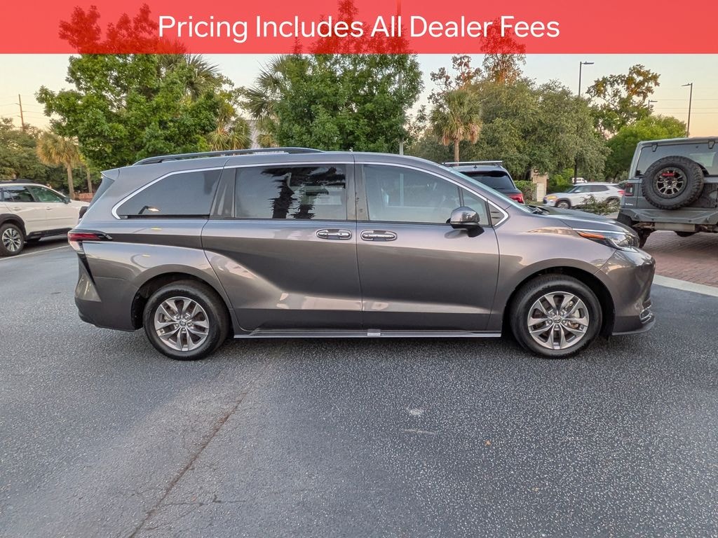 Certified 2023 Toyota Sienna XLE Minivan/Van