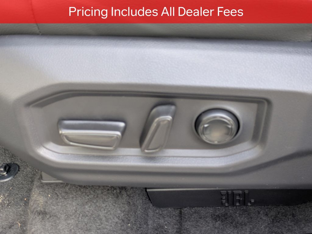 2026 Toyota Tundra Limited - Photo 21