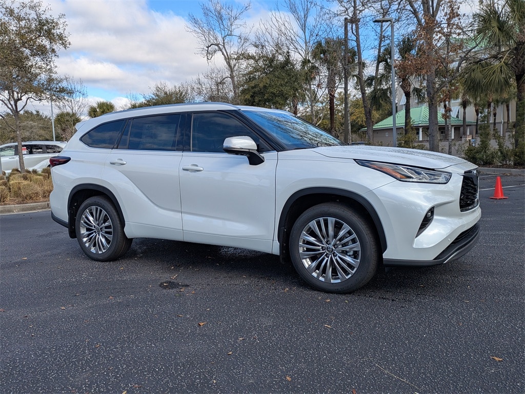 2026 Toyota Highlander SUV 